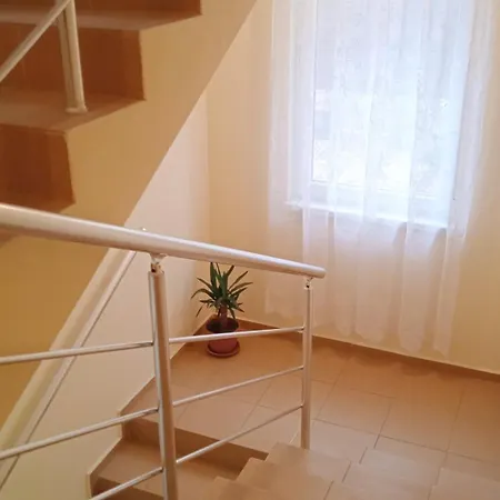 Апартамент в непосредствена близост до плажа *