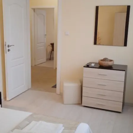 в непосредствена близост до плажа * Бургас