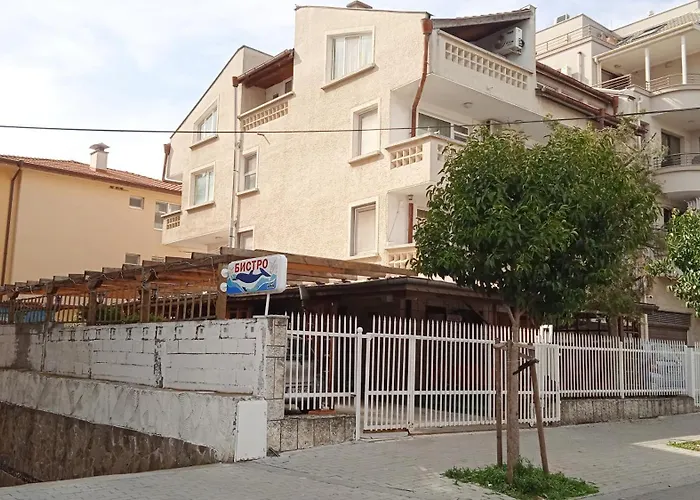 в непосредствена близост до плажа Burgaz